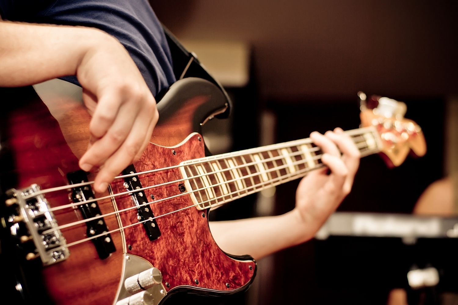 learning bass for guitar players